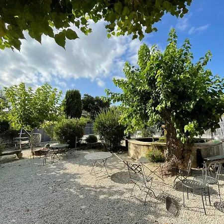 La Fontaine Aux Poissons Rouges فندق مبيت وإفطار Moussac