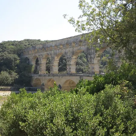 La Fontaine Aux Poissons Rouges Moussac